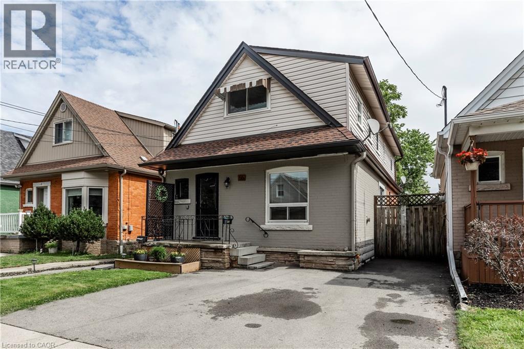Photo 2 of 55 East 26th Street, Hamilton ON