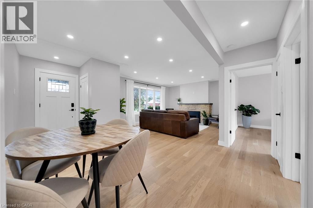Photo 6 of 441 Elmwood Avenue, Hamilton ON