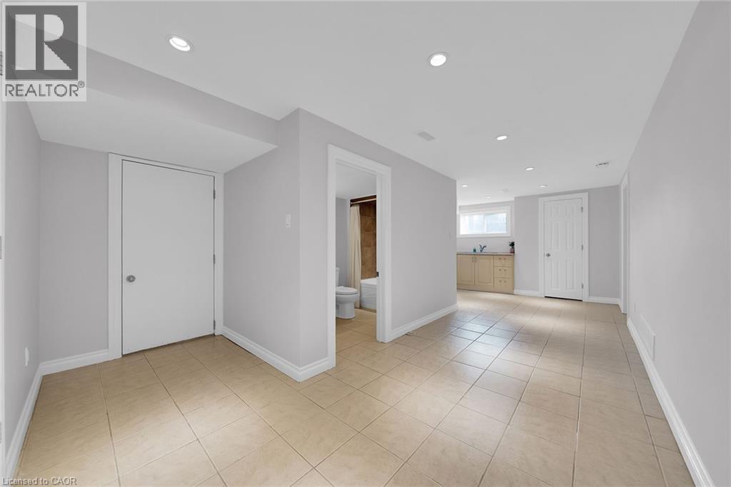 Photo 28 of 441 Elmwood Avenue, Hamilton ON