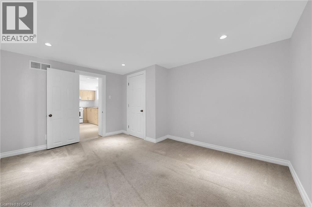 Photo 32 of 441 Elmwood Avenue, Hamilton ON
