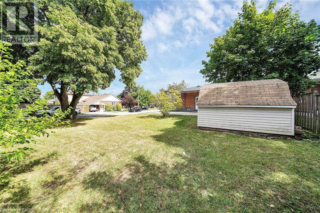 Photo 40 of 441 Elmwood Avenue, Hamilton ON
