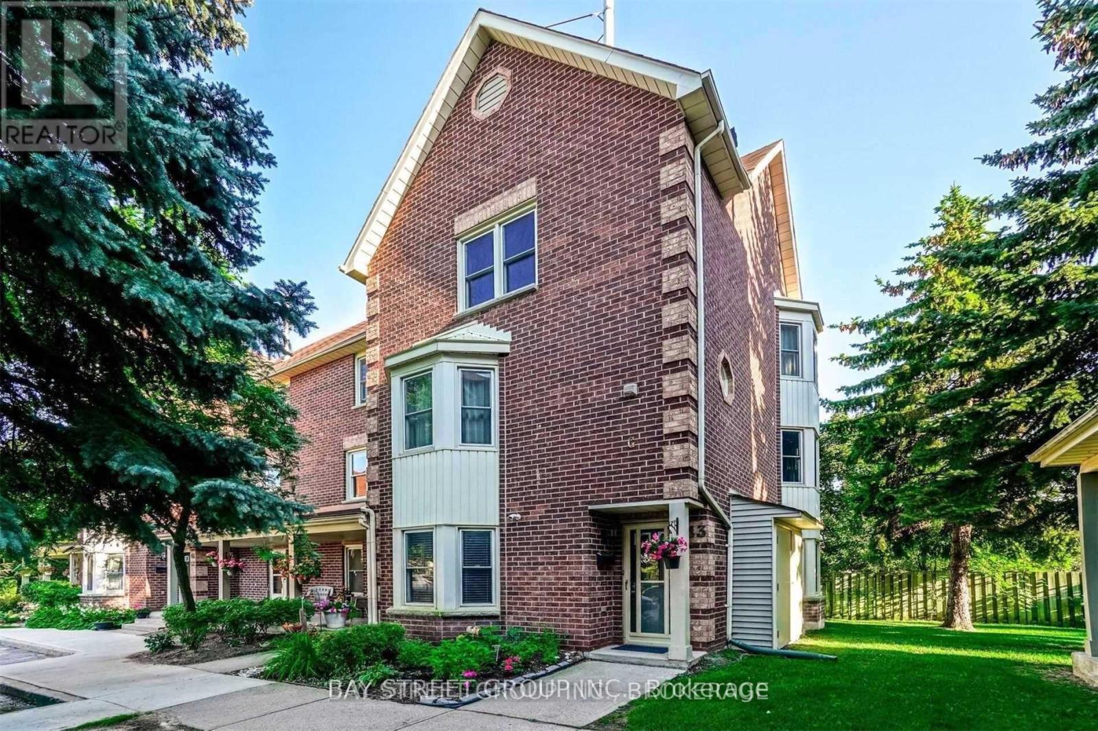 Photo 1 of 43 119 Dambrosio Drive, Barrie ON