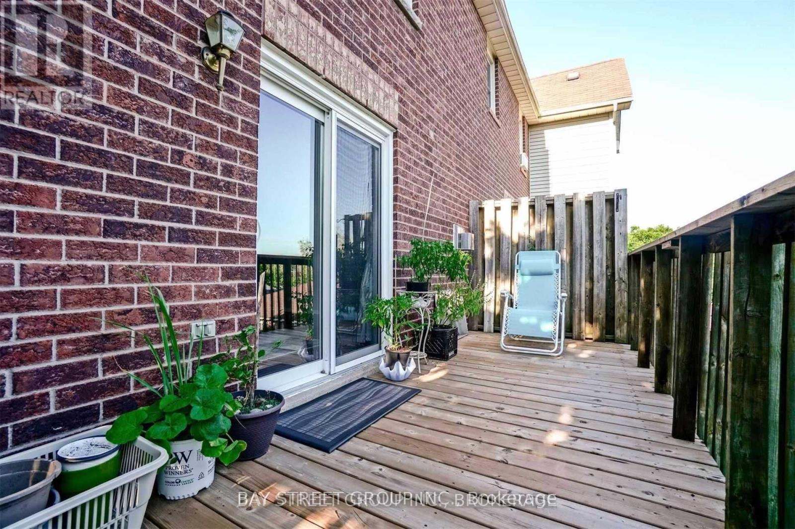 Photo 7 of 43 119 Dambrosio Drive, Barrie ON