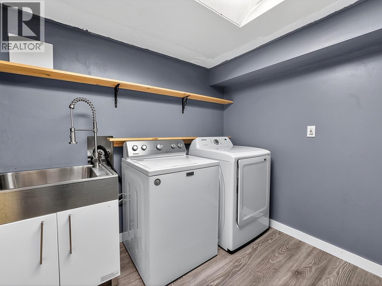 812 DUBLIN STREET, New Westminster