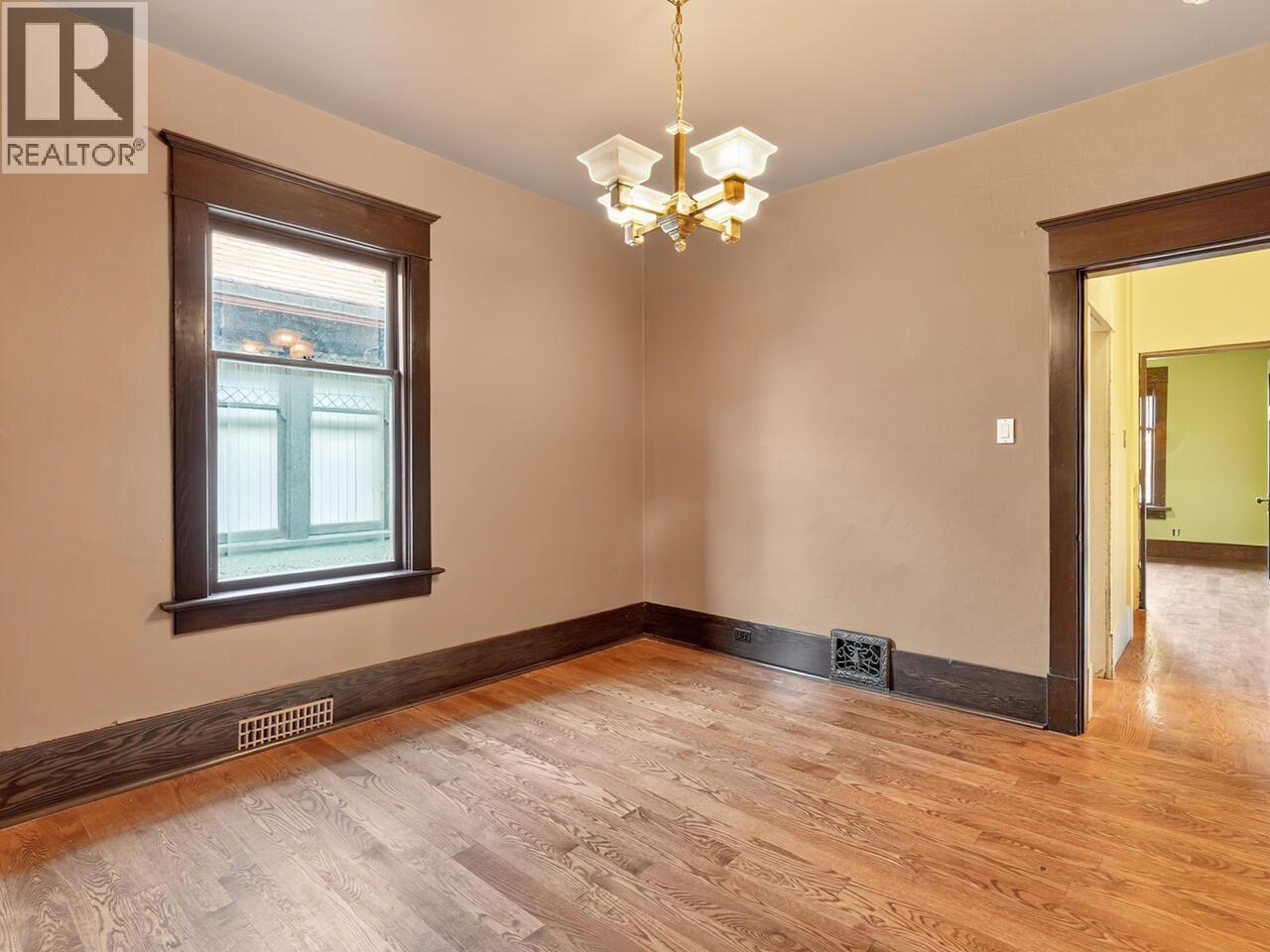 812 DUBLIN STREET, New Westminster