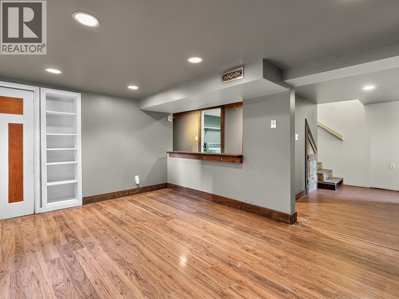 812 DUBLIN STREET, New Westminster