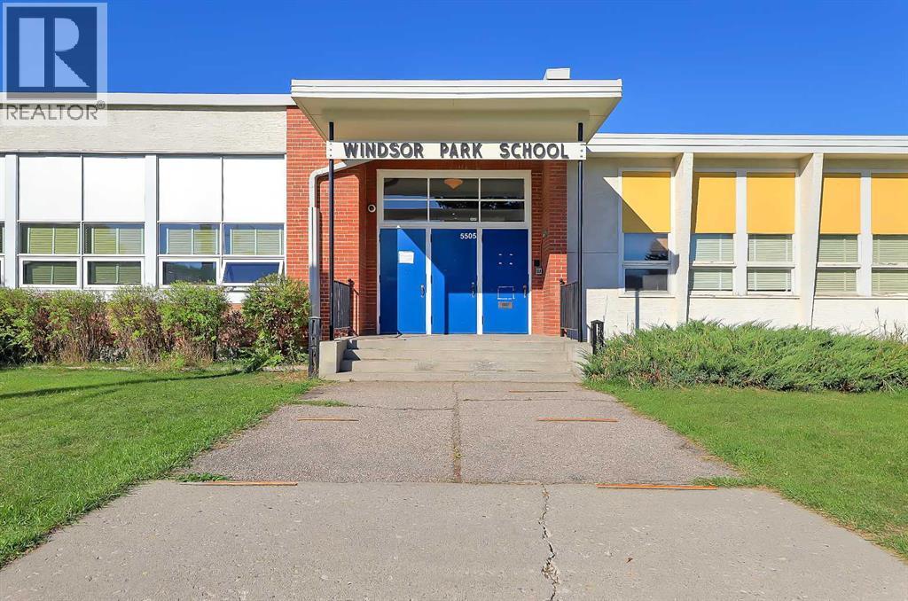 Photo 34 of 1 512 56 Avenue Sw, Calgary AB
