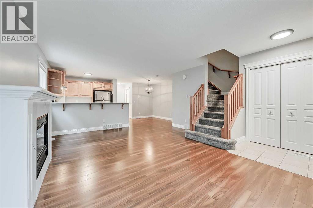 Photo 4 of 1 512 56 Avenue Sw, Calgary AB