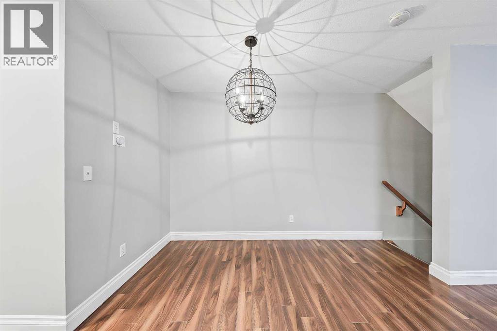 Photo 13 of 1 512 56 Avenue Sw, Calgary AB
