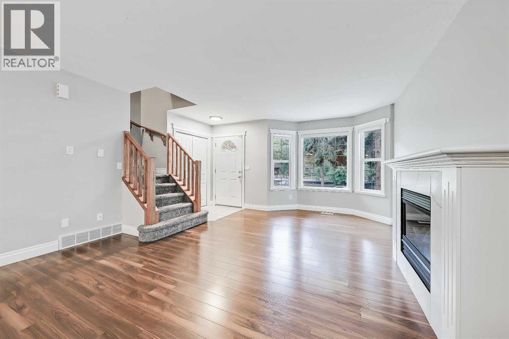 Photo 5 of 1 512 56 Avenue Sw, Calgary AB