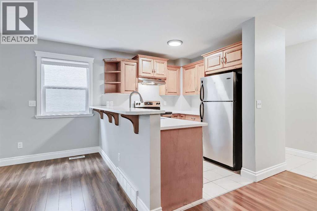 Photo 8 of 1 512 56 Avenue Sw, Calgary AB