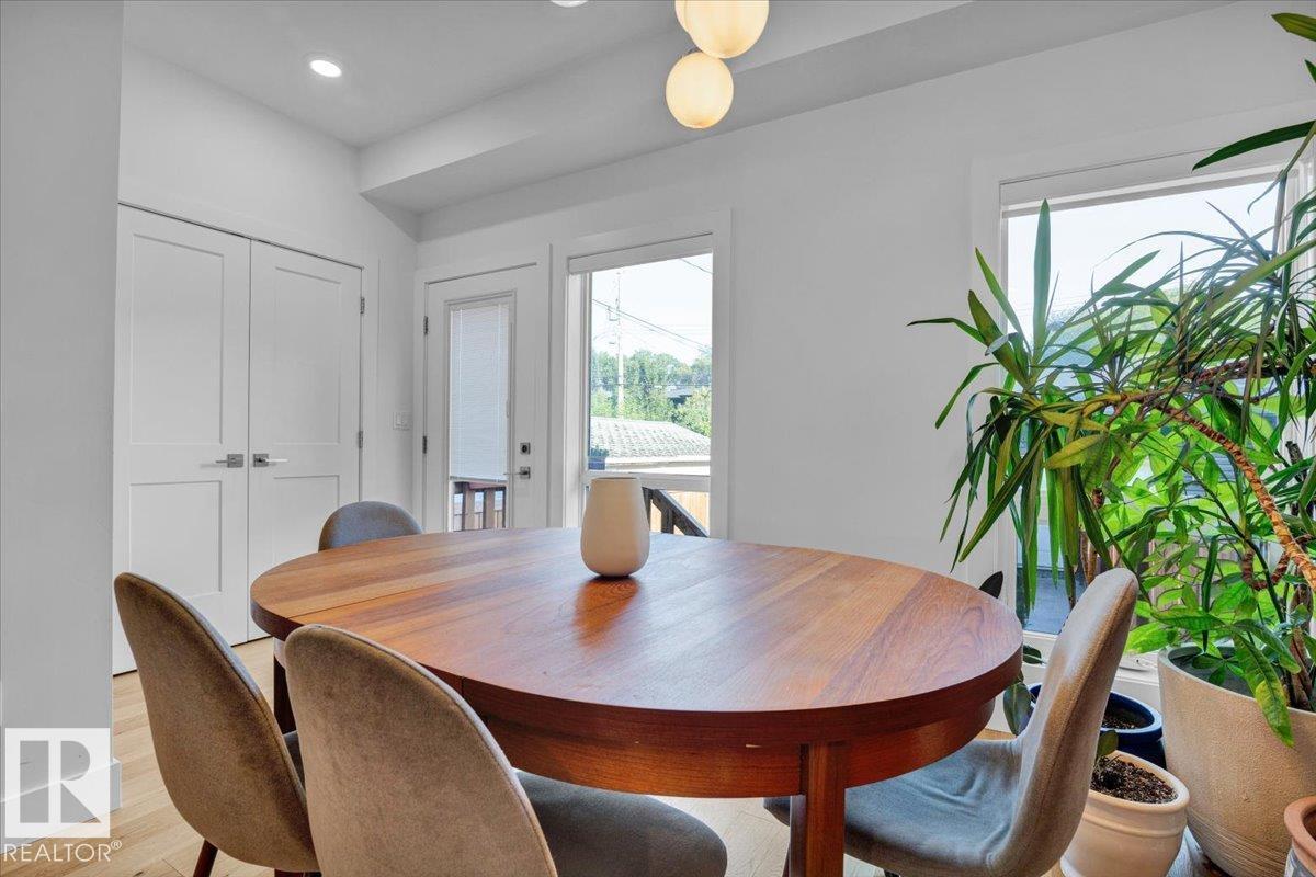 Photo 11 of 7736 80 Av Nw, Edmonton AB