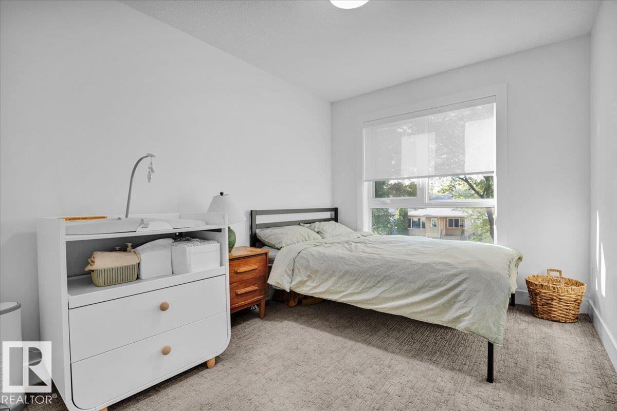 Photo 20 of 7736 80 Av Nw, Edmonton AB