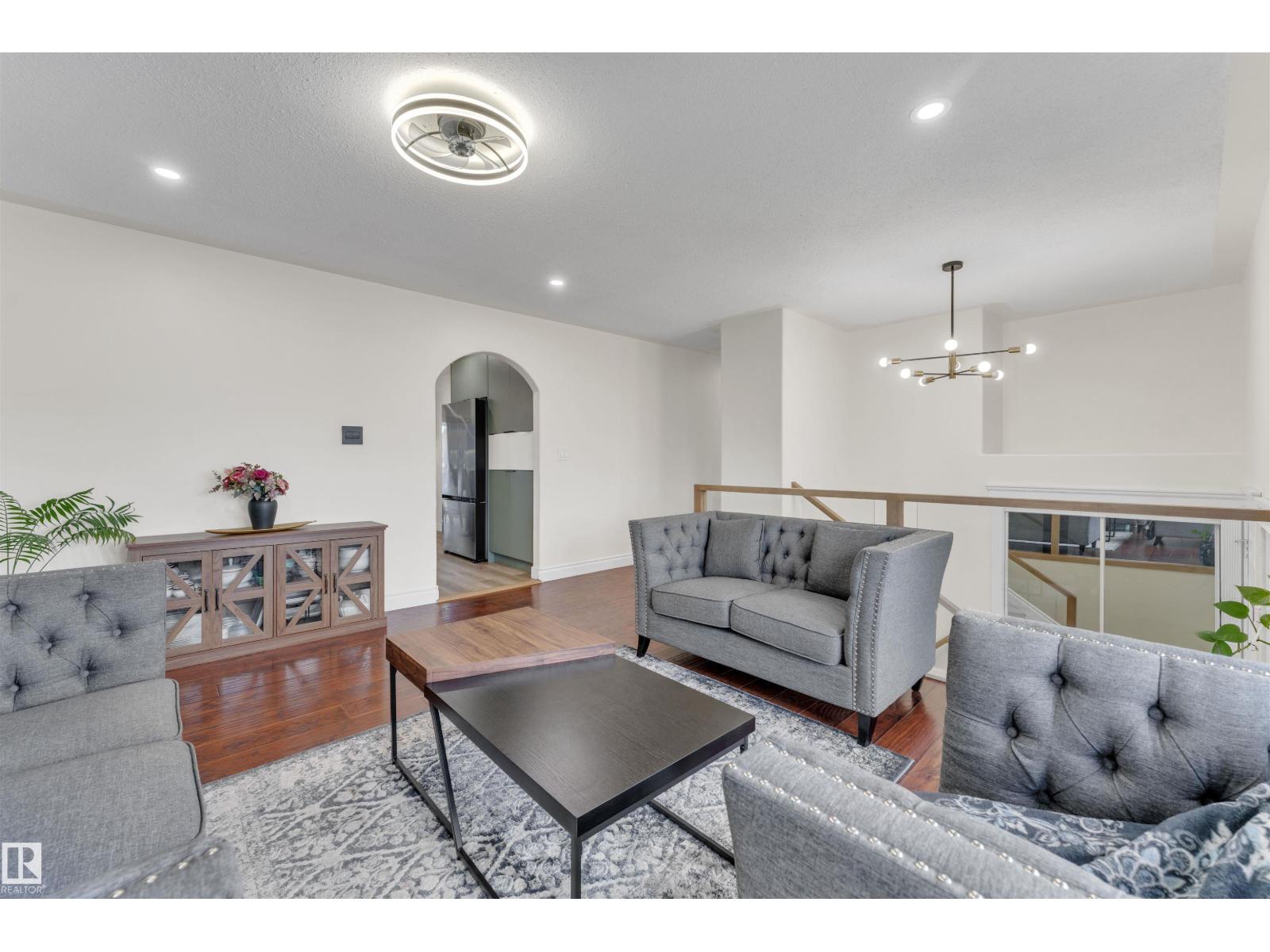 Photo 10 of 2931 151 A Av Nw, Edmonton AB