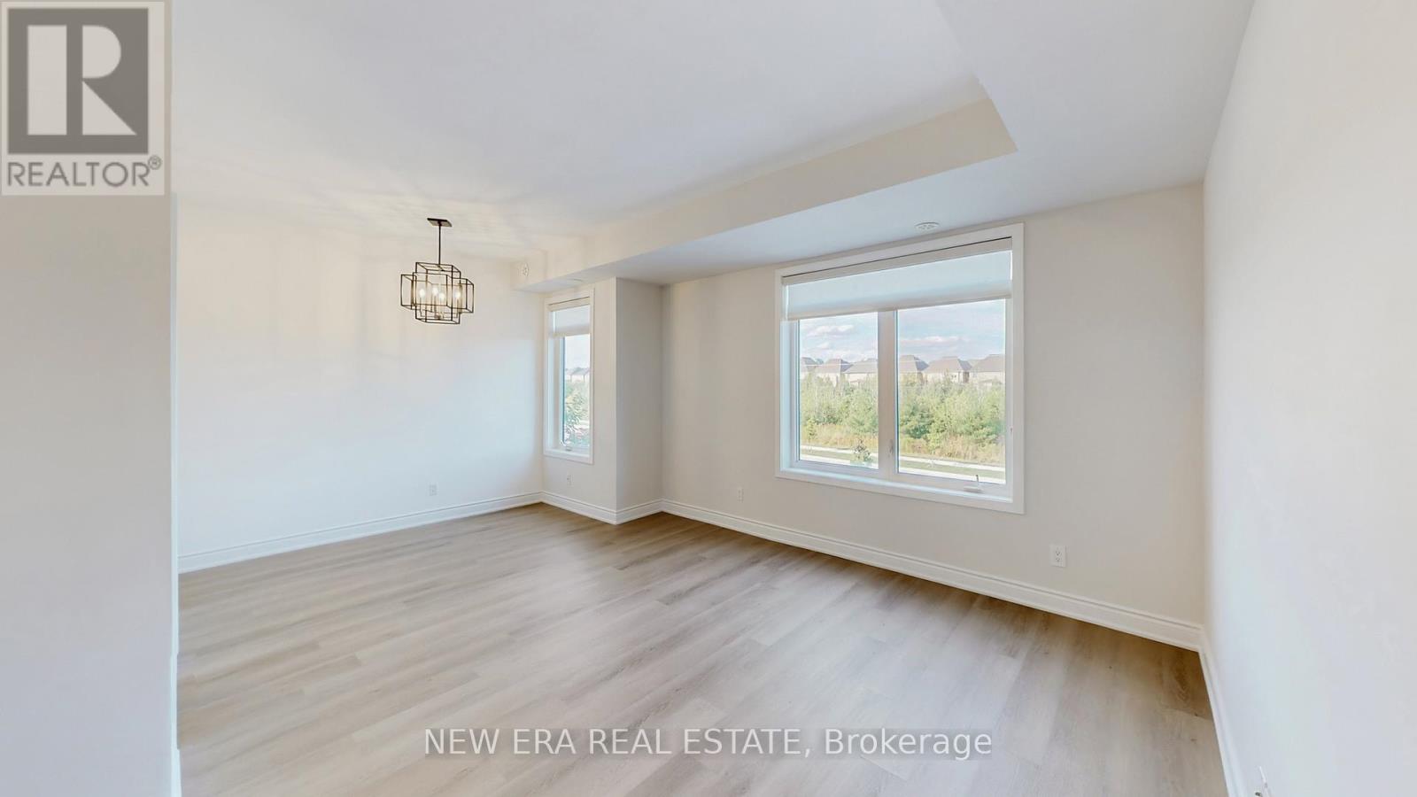 Photo 10 of 321 3078 Sixth Line, Oakville ON