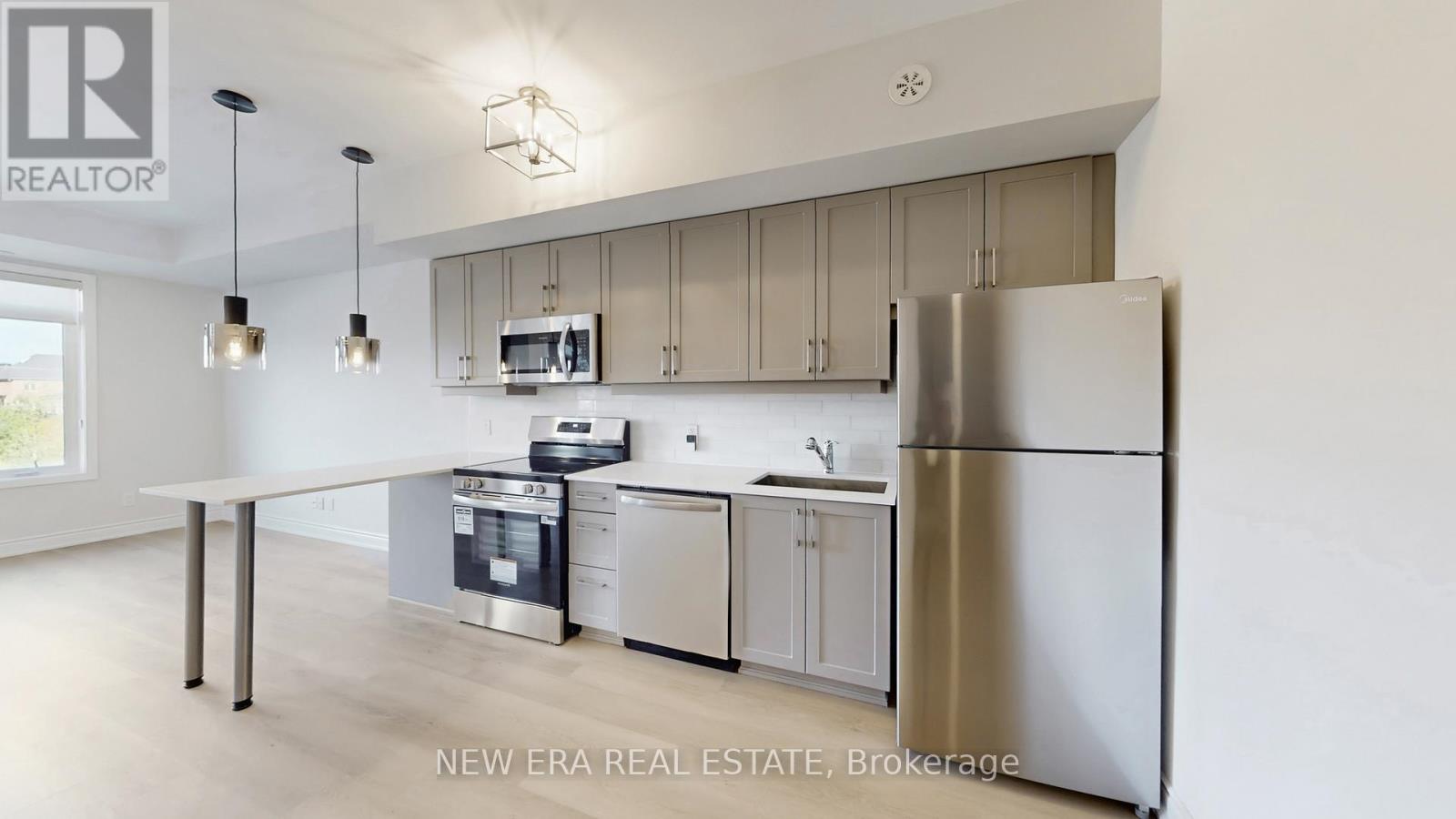 Photo 6 of 321 3078 Sixth Line, Oakville ON