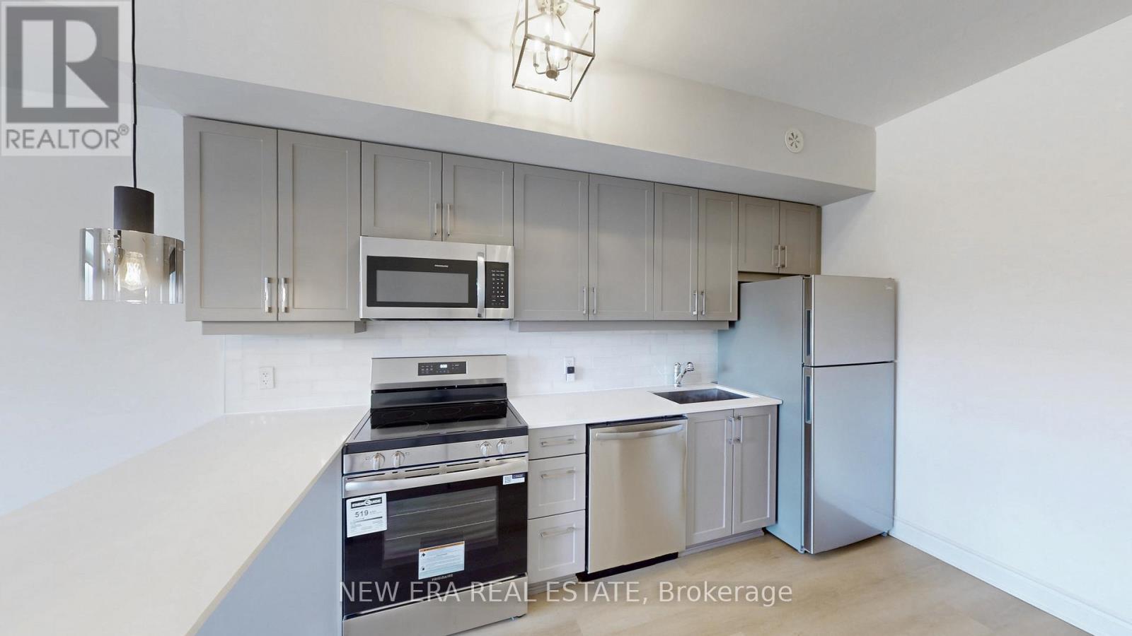 Photo 7 of 321 3078 Sixth Line, Oakville ON