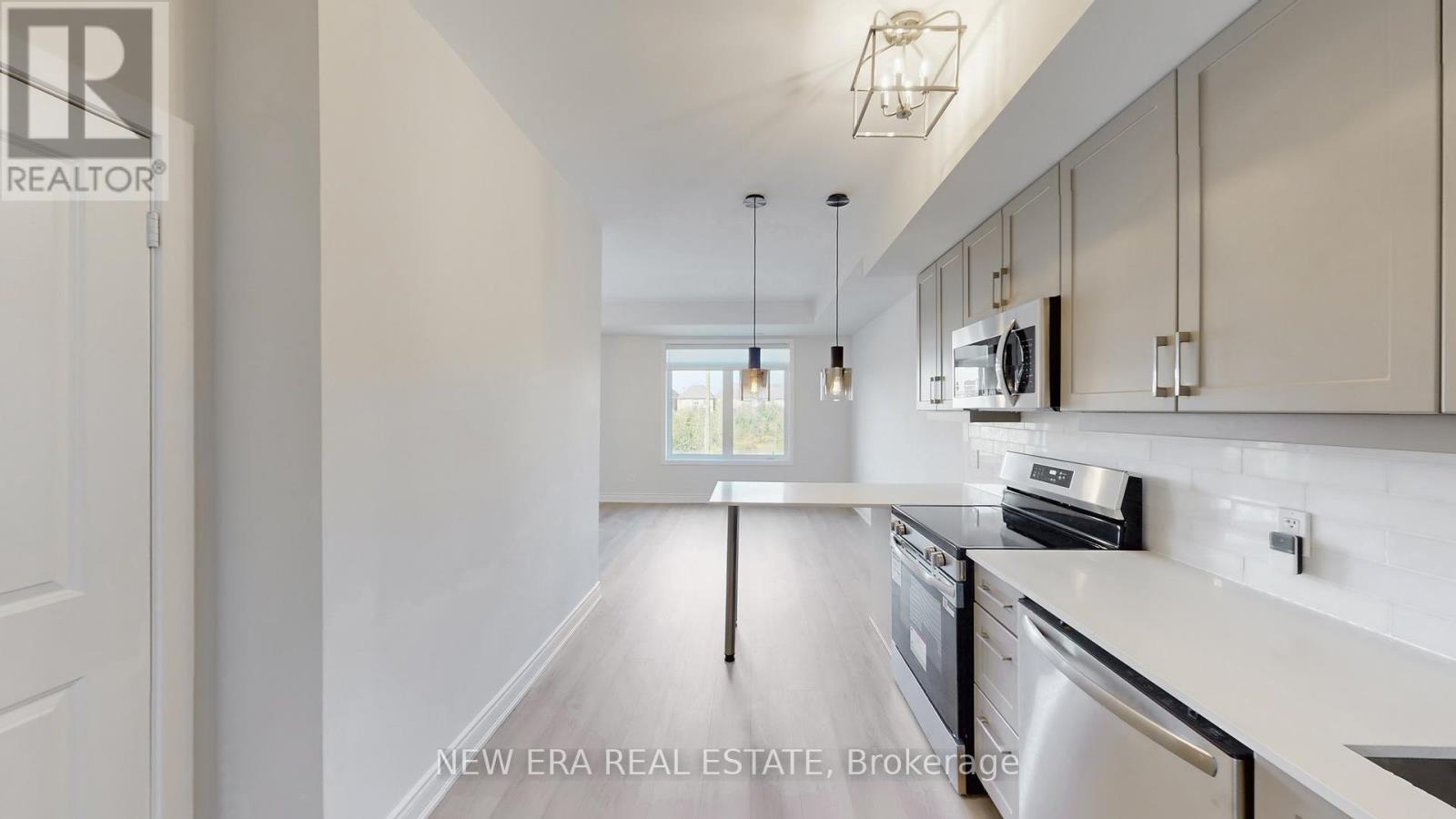 Photo 8 of 321 3078 Sixth Line, Oakville ON