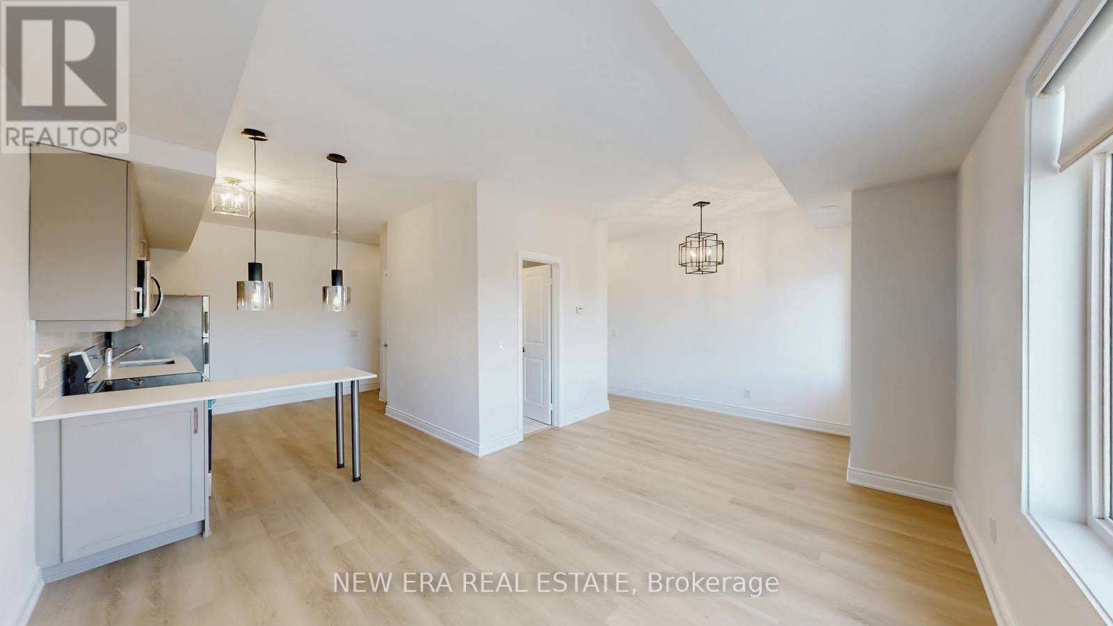 Photo 9 of 321 3078 Sixth Line, Oakville ON