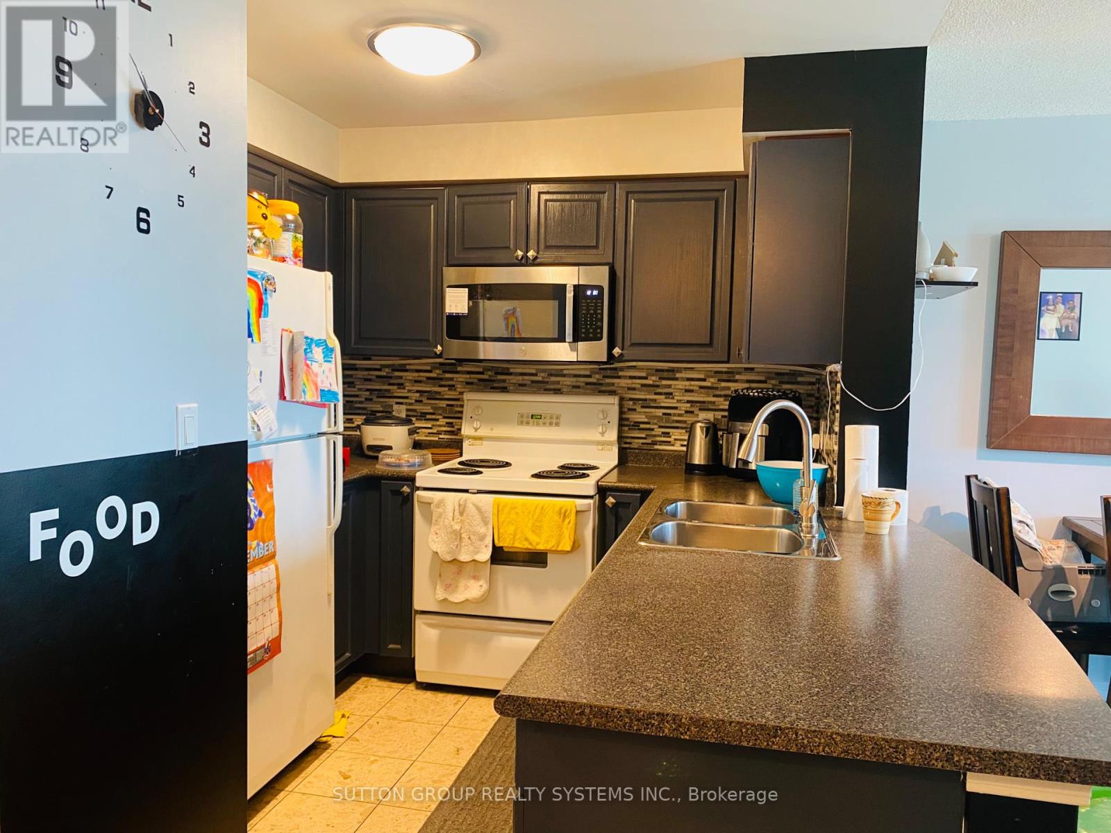 Photo 8 of 1005 4879 Kimbermount Avenue, Mississauga ON