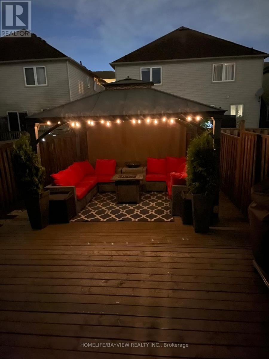Photo 33 of 231 Sherwood Road, Milton ON
