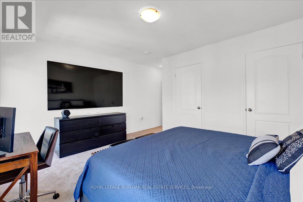 Photo 18 of 26 383 Dundas Street E, Hamilton ON
