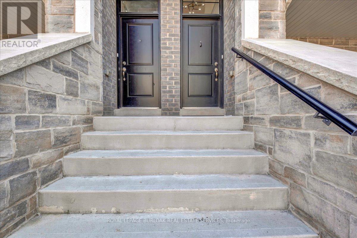 Photo 3 of 26 383 Dundas Street E, Hamilton ON