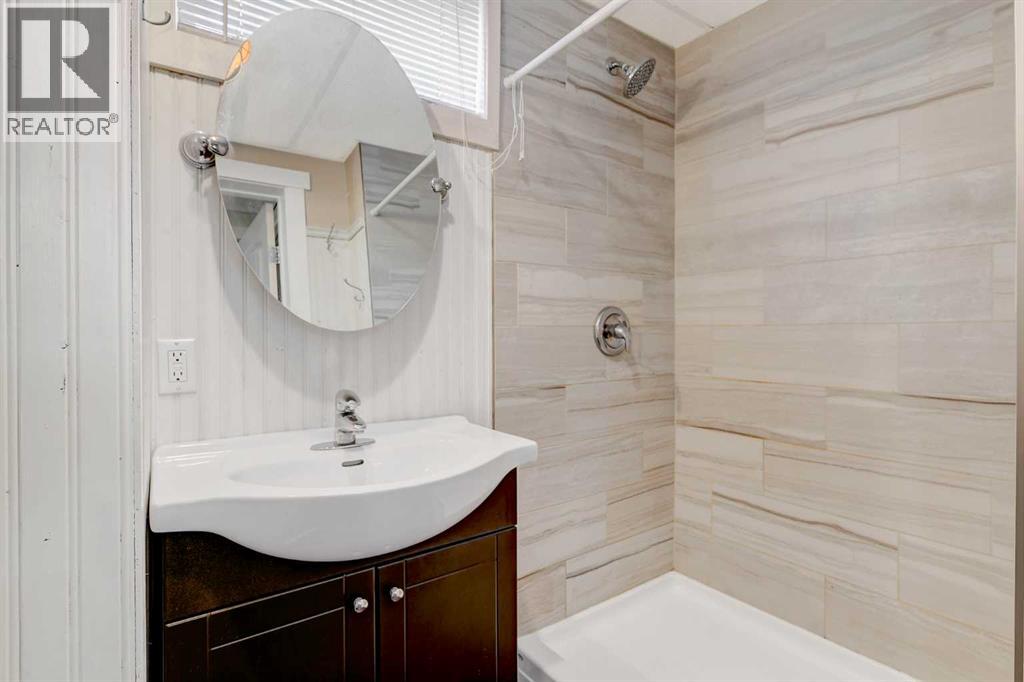 Photo 17 of 11105 93 A Street, Grande Prairie AB