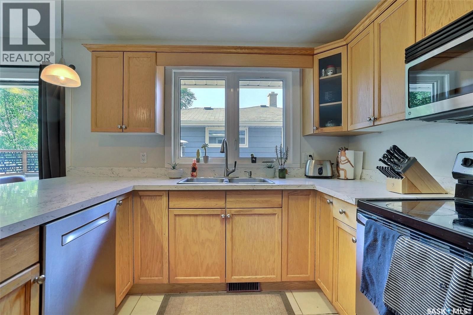 Photo 11 of 3428 Wascana Street, Regina SK