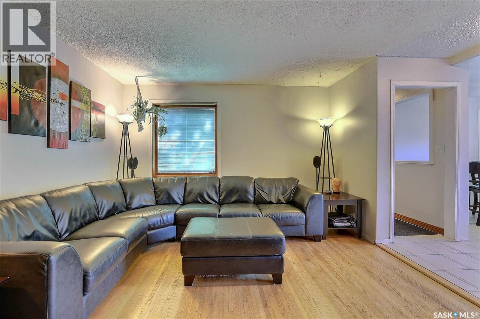 Photo 6 of 3428 Wascana Street, Regina SK