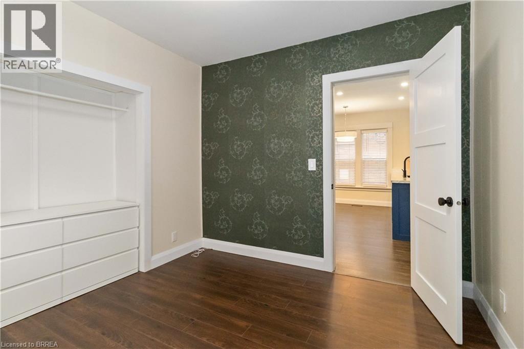Photo 11 of 132 Dundas Street, Brantford ON