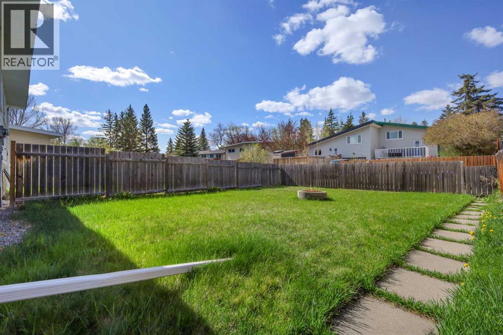 Photo 28 of 11741 Canfield Road Sw, Calgary AB