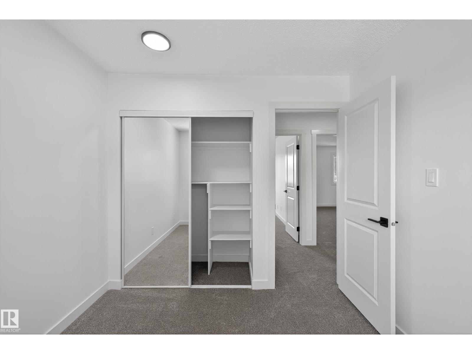 Photo 24 of 17136 100 St Nw, Edmonton AB