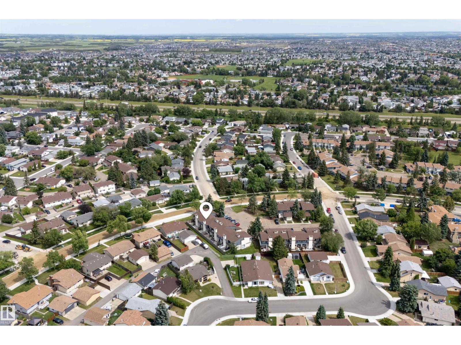 Photo 36 of 17136 100 St Nw, Edmonton AB