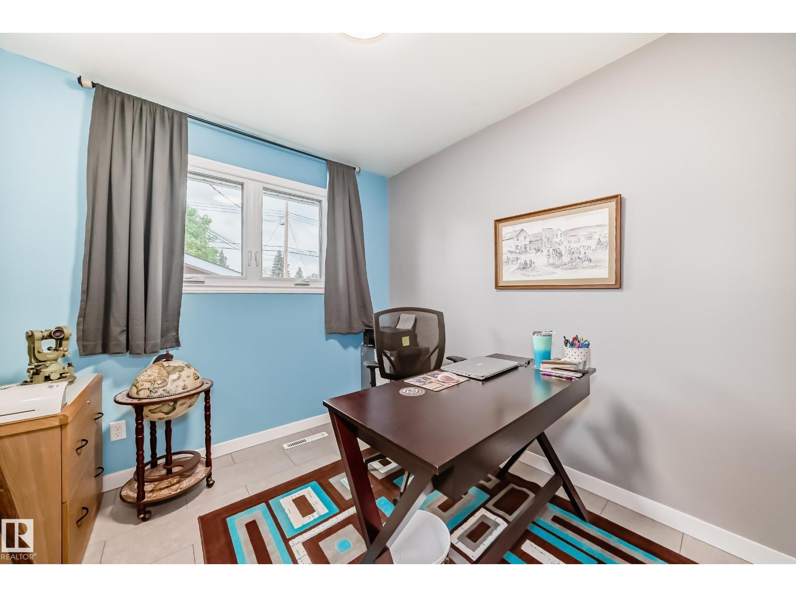 Photo 22 of 7012 132 Av Nw, Edmonton AB