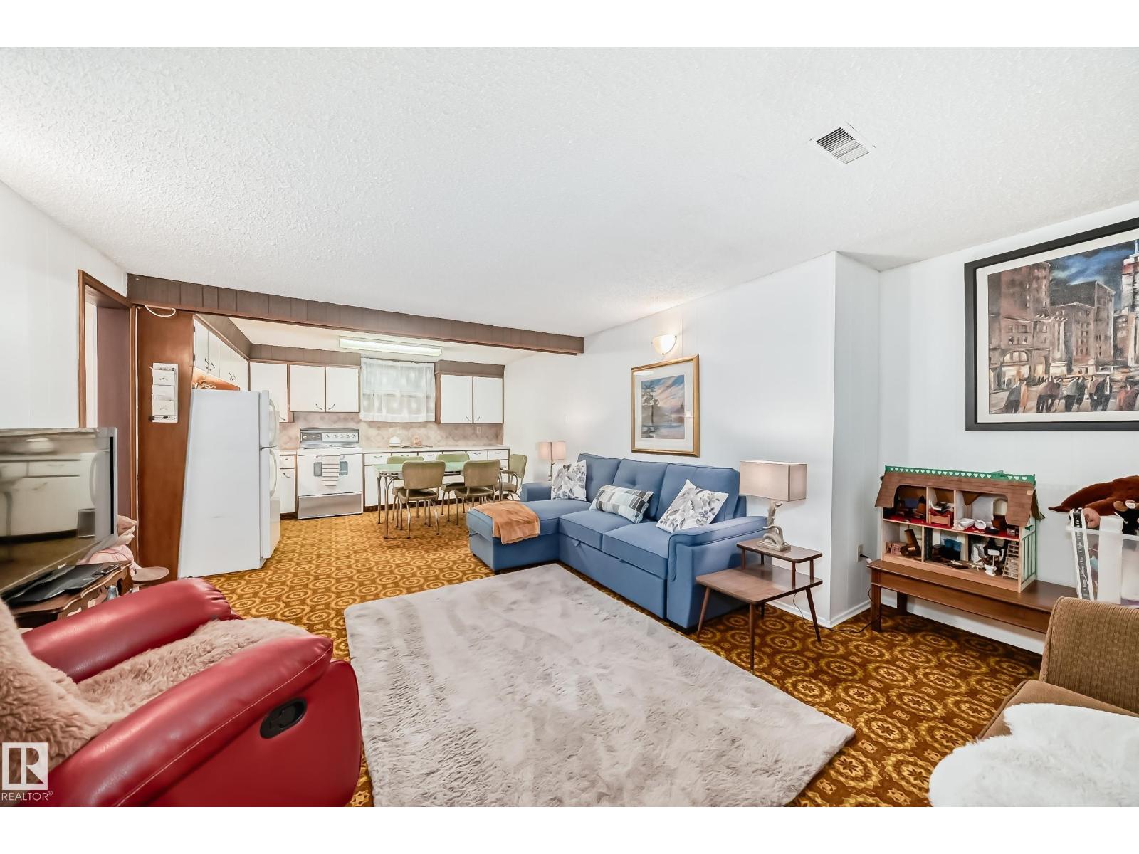 Photo 28 of 7012 132 Av Nw, Edmonton AB