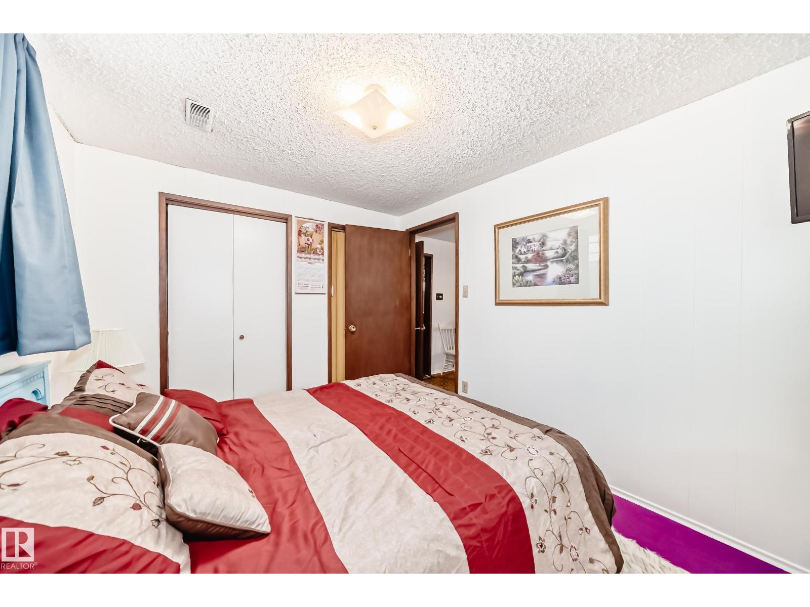 Photo 41 of 7012 132 Av Nw, Edmonton AB