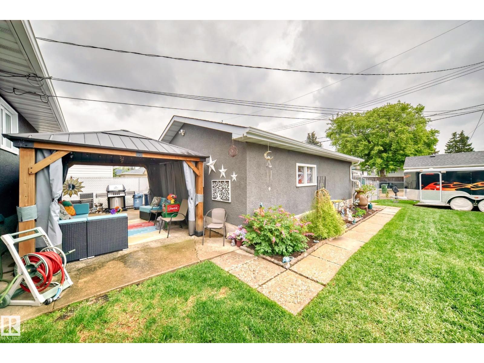 Photo 52 of 7012 132 Av Nw, Edmonton AB