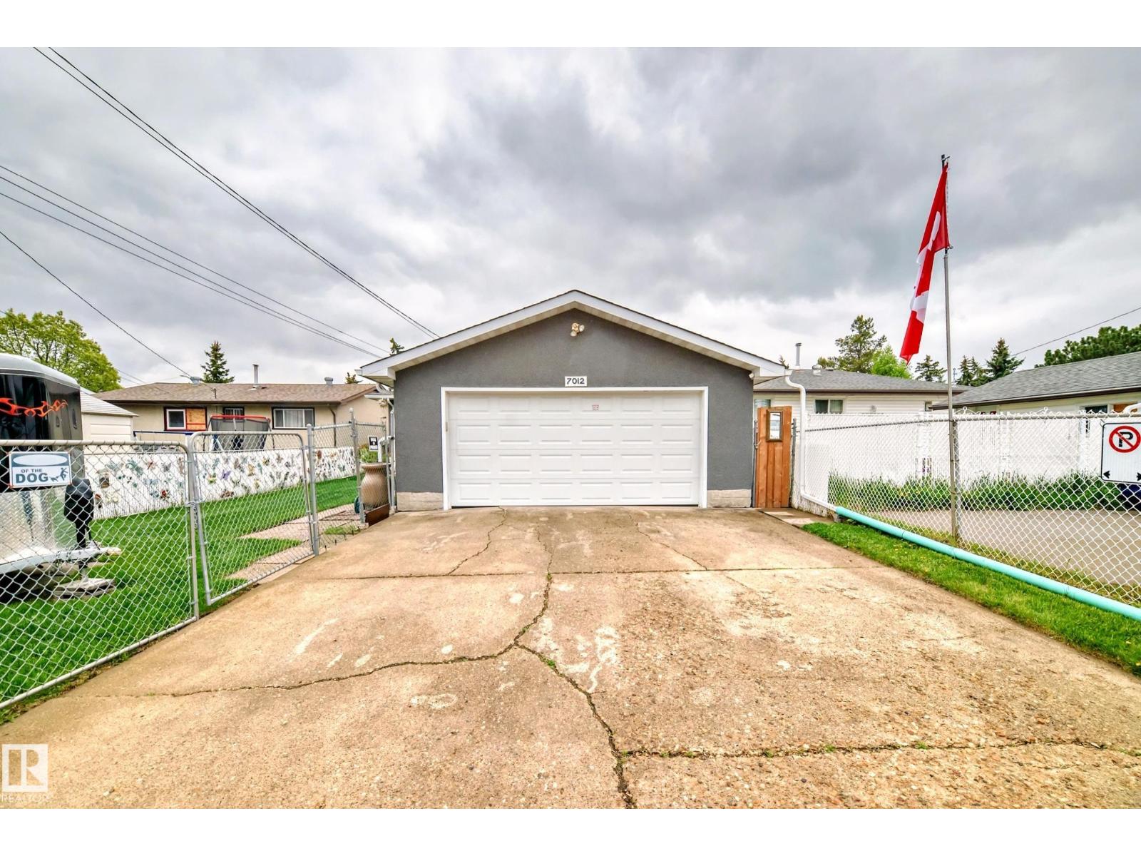 Photo 56 of 7012 132 Av Nw, Edmonton AB