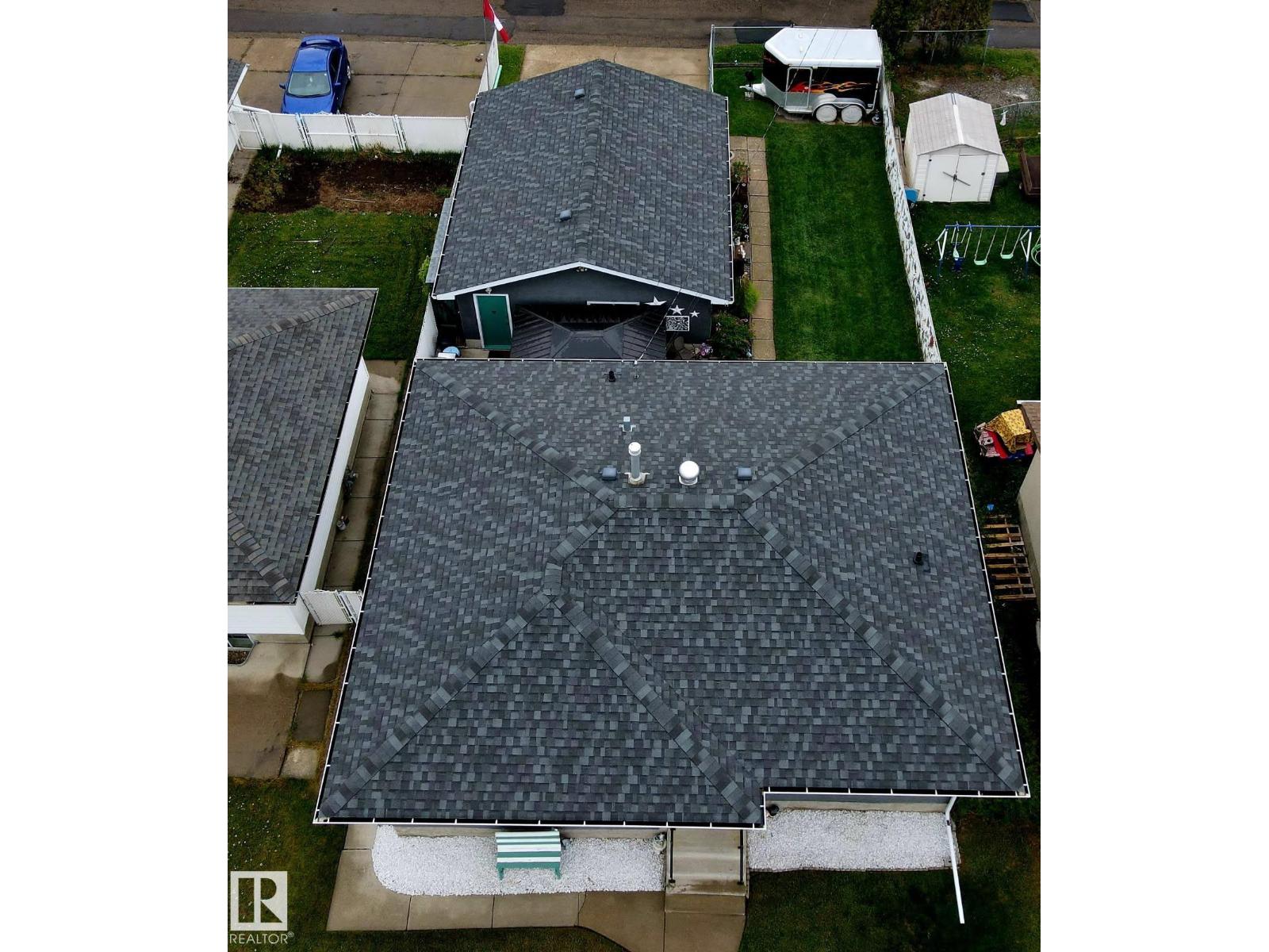 Photo 61 of 7012 132 Av Nw, Edmonton AB