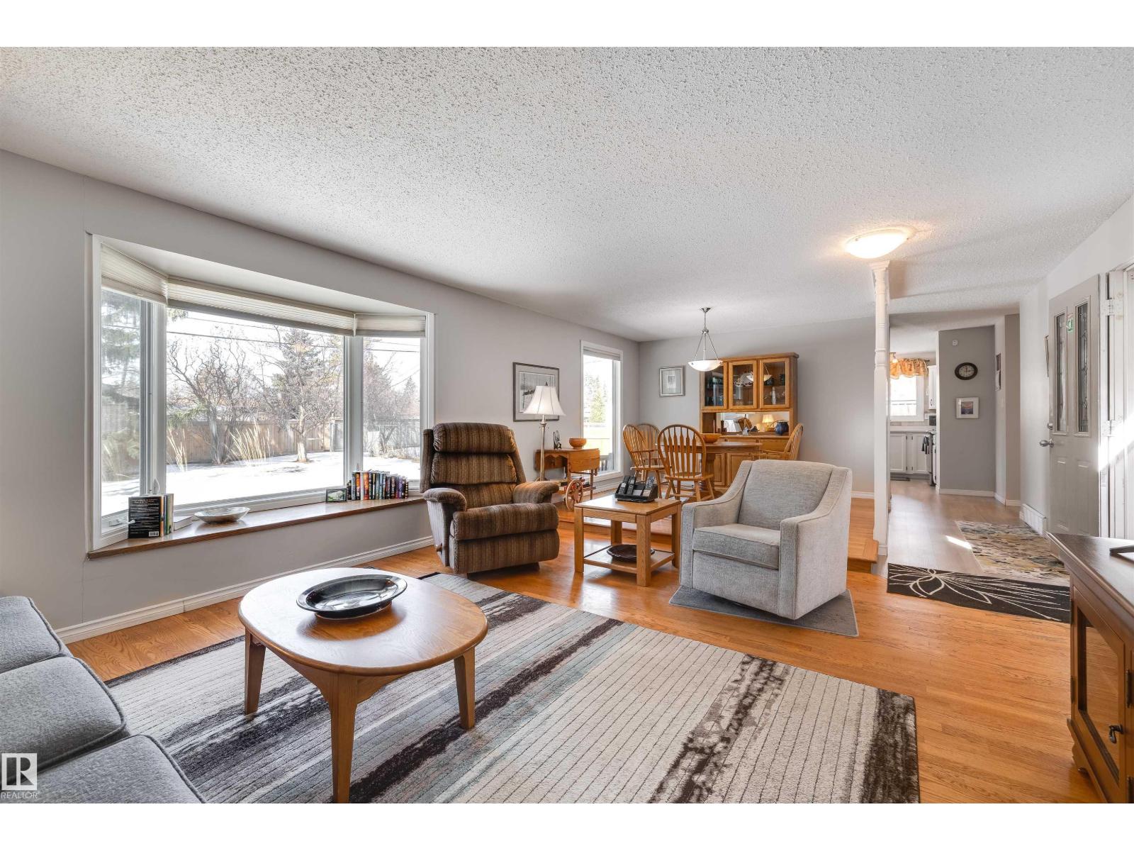 Photo 5 of 7614 149 St Nw, Edmonton AB