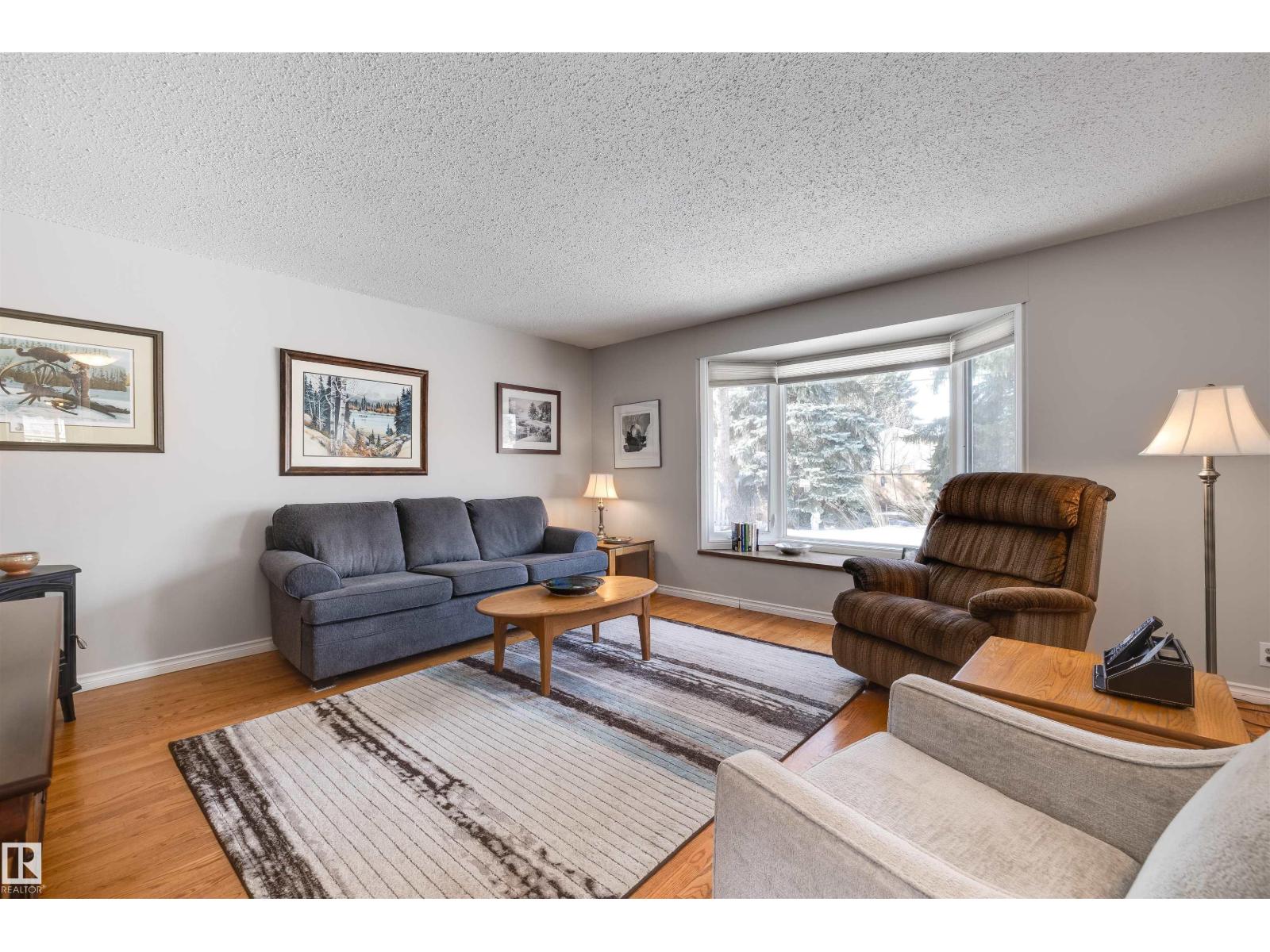 Photo 6 of 7614 149 St Nw, Edmonton AB