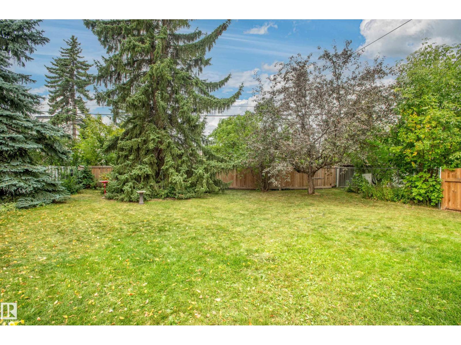 Photo 28 of 7614 149 St Nw, Edmonton AB
