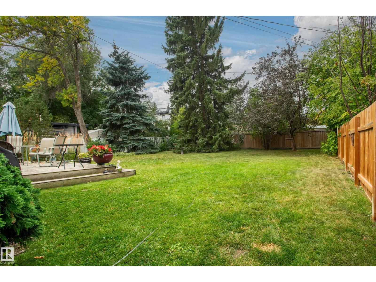 Photo 31 of 7614 149 St Nw, Edmonton AB