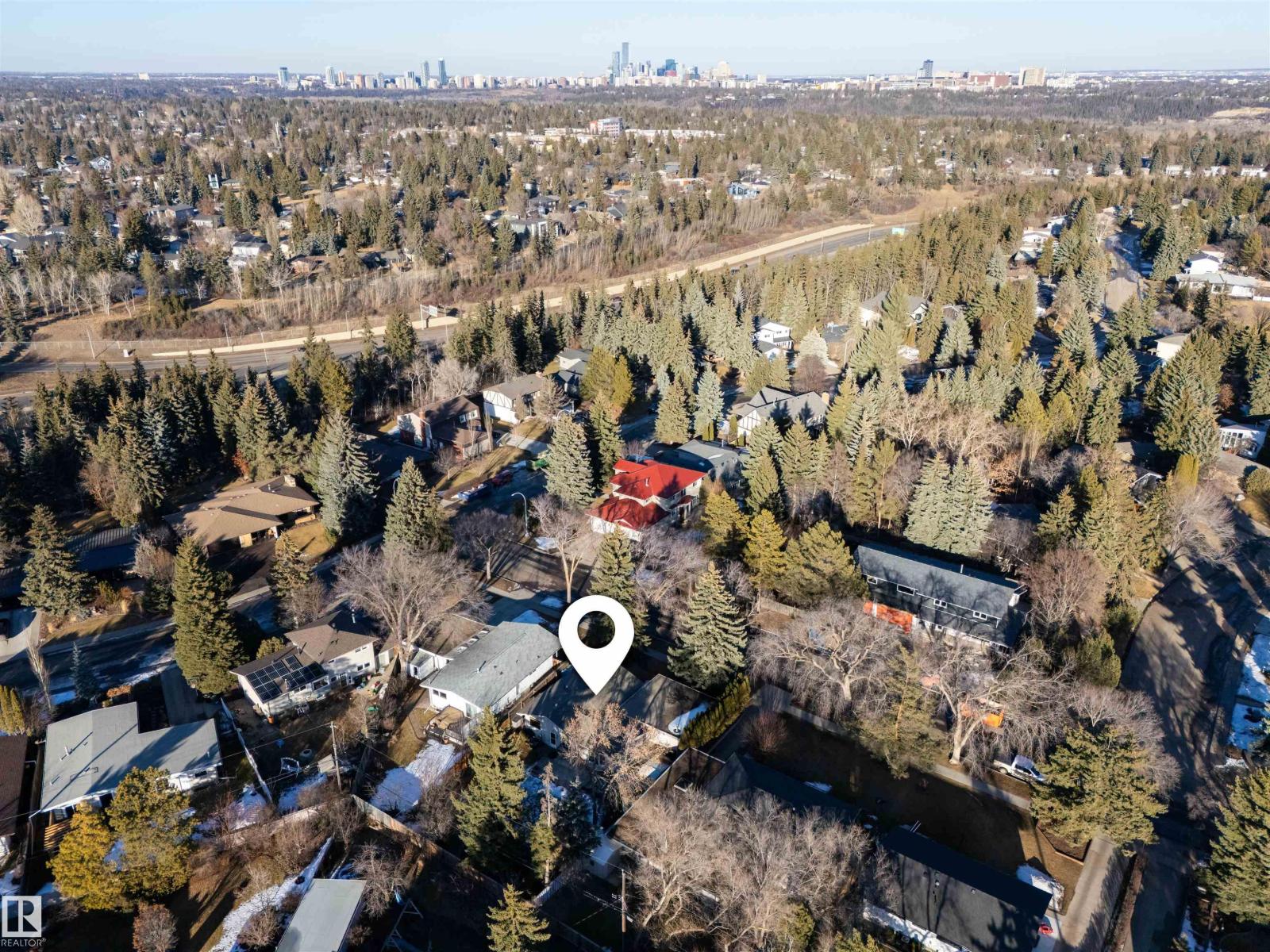 Photo 35 of 7614 149 St Nw, Edmonton AB