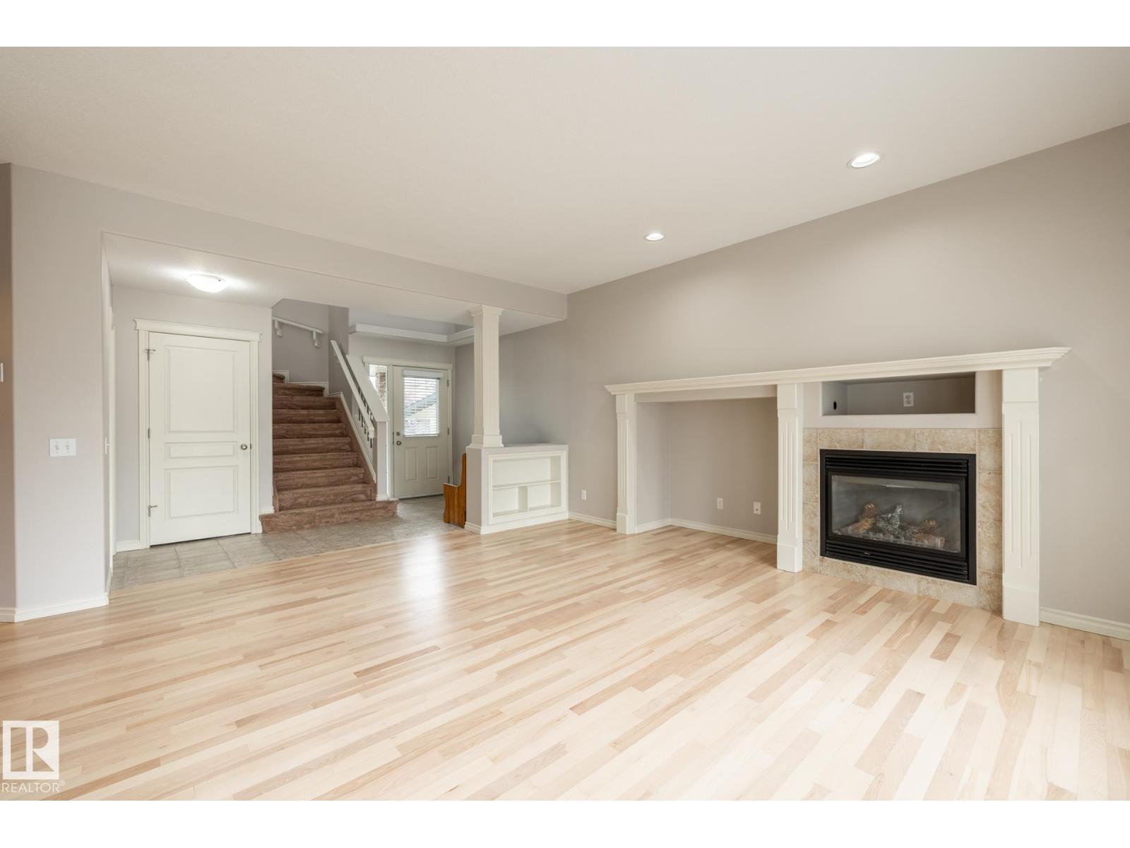 Photo 13 of 8 Erindale Cl, St Albert AB