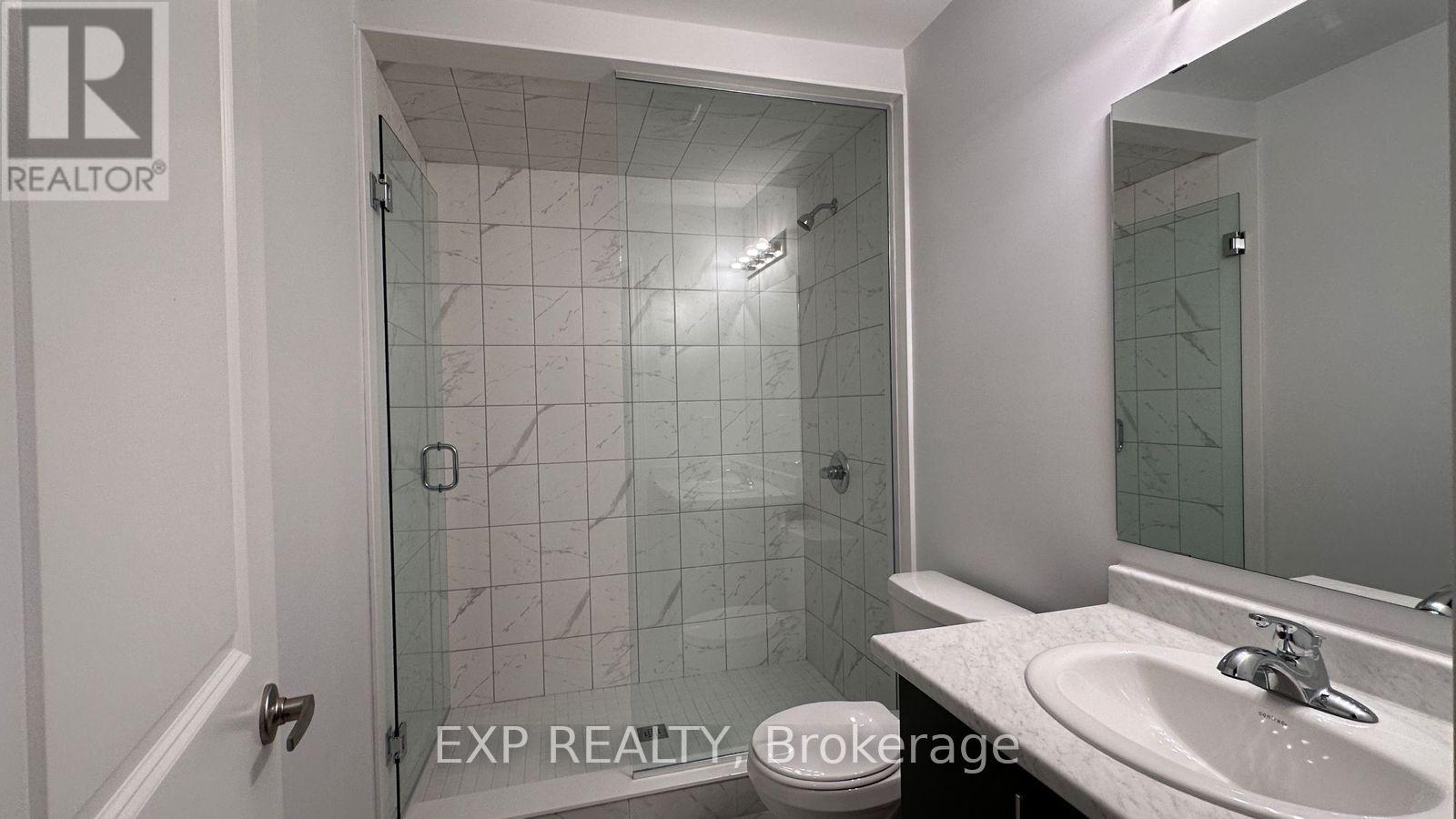 Photo 9 of 37 205 Thames Way, Hamilton ON