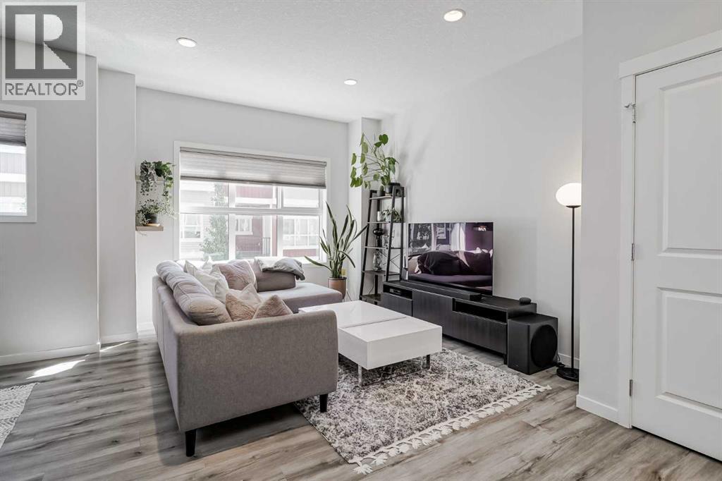 Photo 5 of 1411 355 Nolancrest Heights Nw, Calgary AB