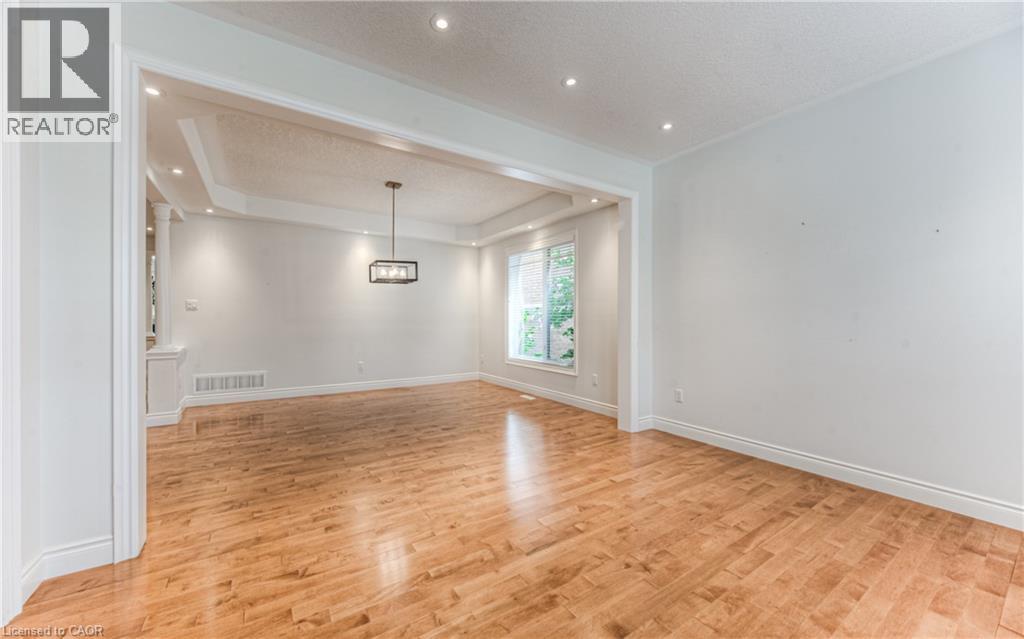 Photo 7 of 93 Tremaine Drive, Kitchener ON