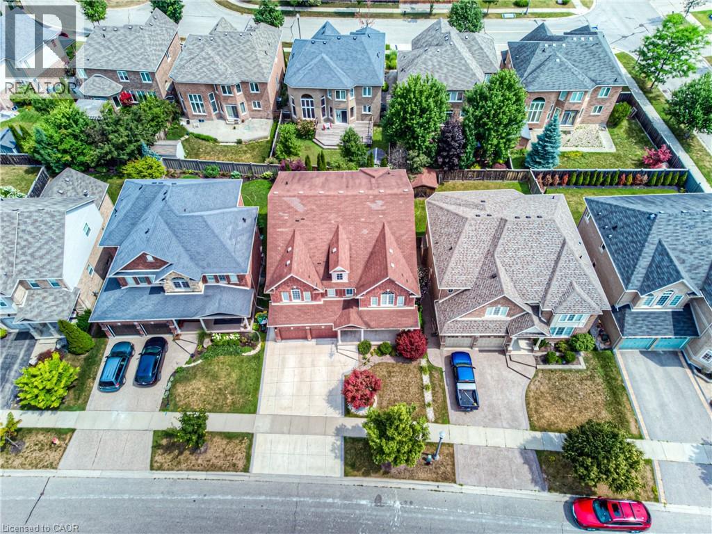 Photo 34 of 93 Tremaine Drive, Kitchener ON